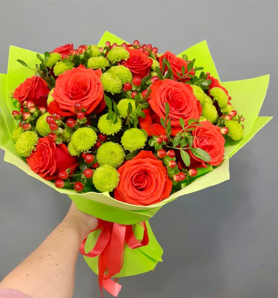 Букет цветов из: Хризантемы и Розы в Тайдаково