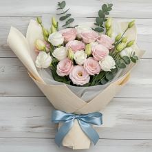 Букет цветов из:  Лизиантусы в Тайдаково