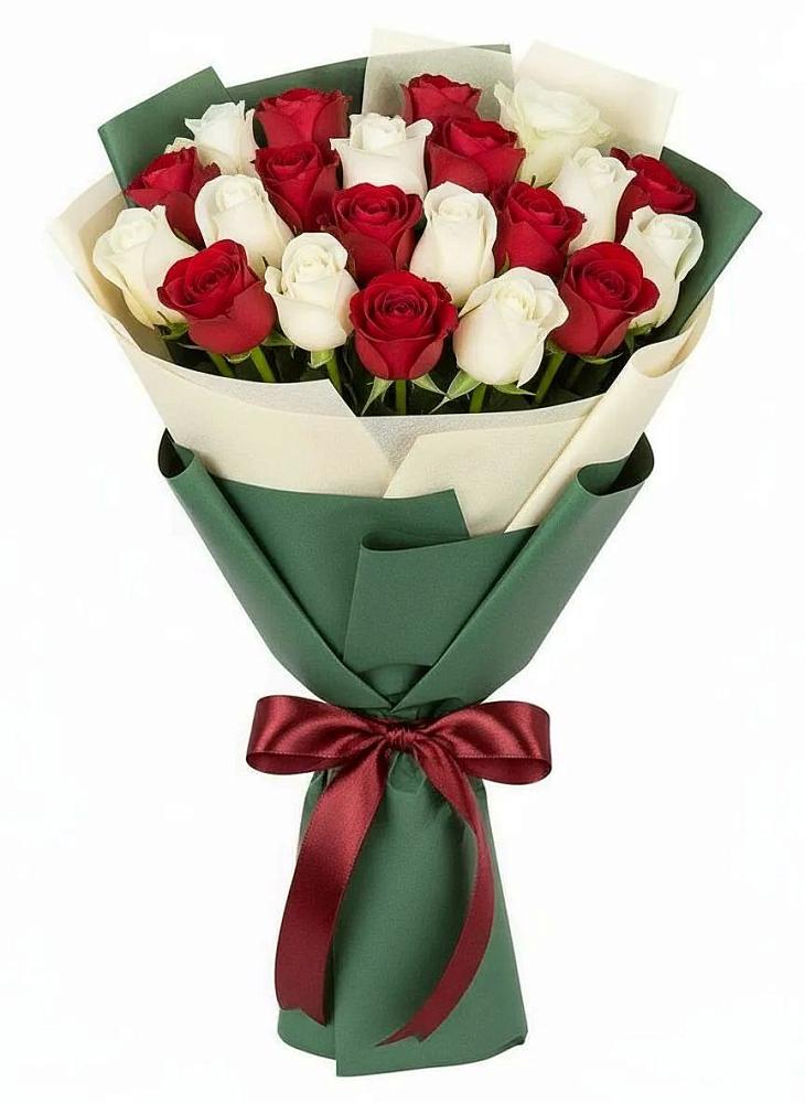 Букет Микс из красных и белых роз в Тайдаково