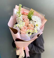 Букет цветов из:  Хризантемы и Розы в Тайдаково