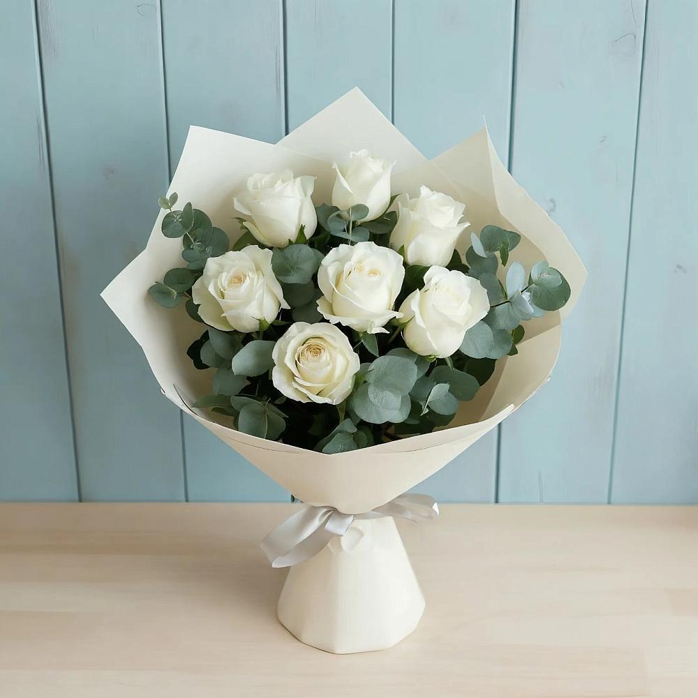 Букет Белые розы в Эвкалипте в Тайдаково