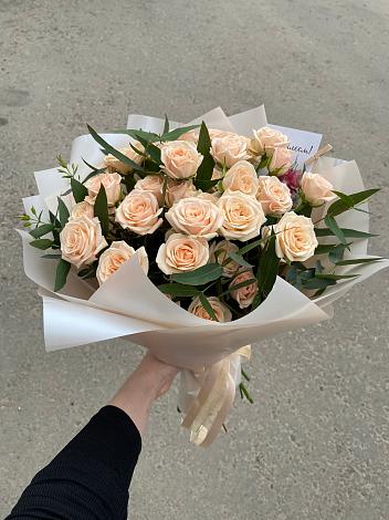 Букет Кремовые розы Латте в Тайдаково