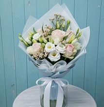 Букет цветов из:  Розы и Лизиантусы в Тайдаково