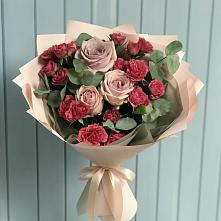 Букет цветов из:  Гвоздики и Розы в Тайдаково