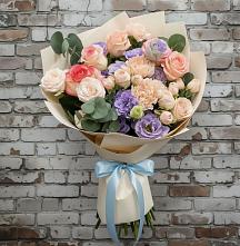 Букет цветов из:  Розы, Лизиантусы и Гвоздики #REPLACE_PRED# Тайдаково